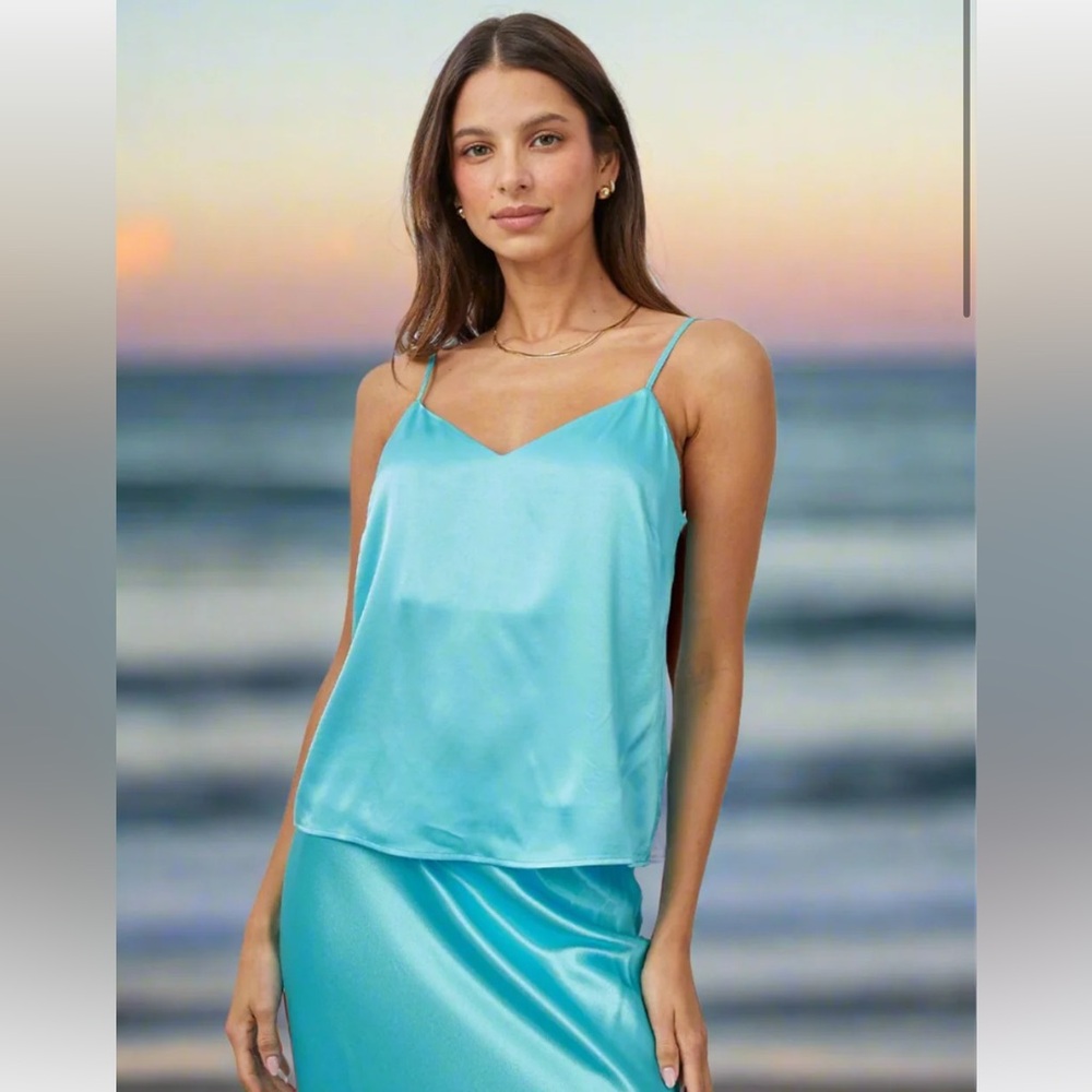Rails Paola Top in Azure